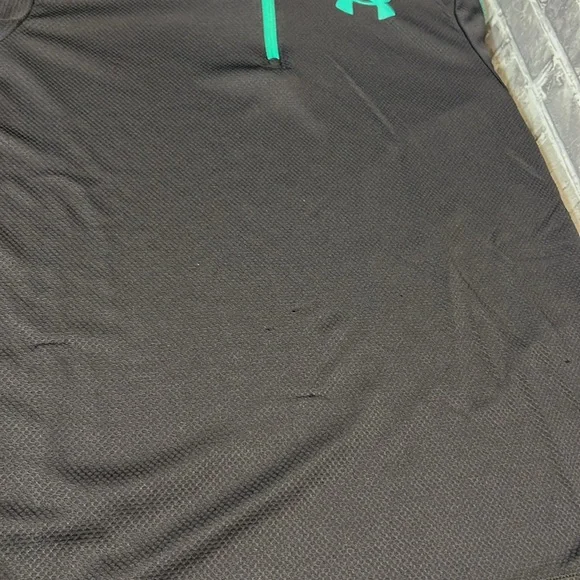Under‎ Armour shirt - Picture 6 of 7